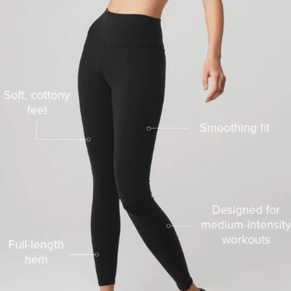 Alo Yoga Airbrush Leggings in Black, Size Small